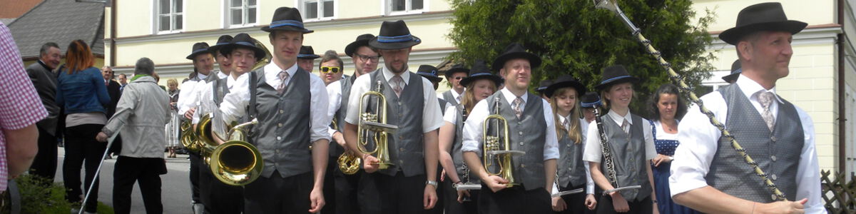 Der Musikverein bei der Erstkommunion 2015
