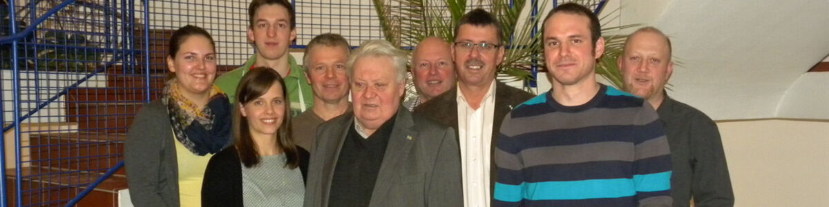 v.l.n.r.: Stefanie Grimus, Michaela Gundacker, Johannes Stiermeier, Johann Einfalt, Ehrenobmann Johann König, Hannes Besenbäck,  Vizebgm. Ing. Manfred Preiser, Obm. Reinhold Prem, Gerald König